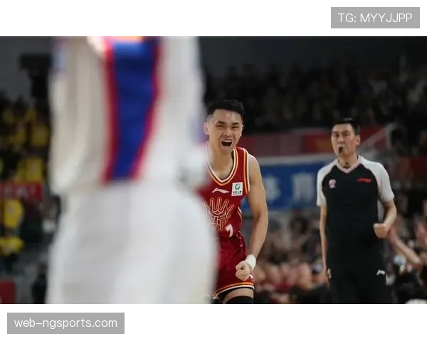 山西队原帅底线发球战术精湛 单节11分展投手价值